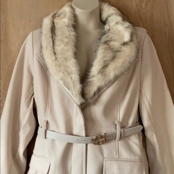 City Chic Cream Color Faux Fur Belted Winter Coat - Picture 6 of 12